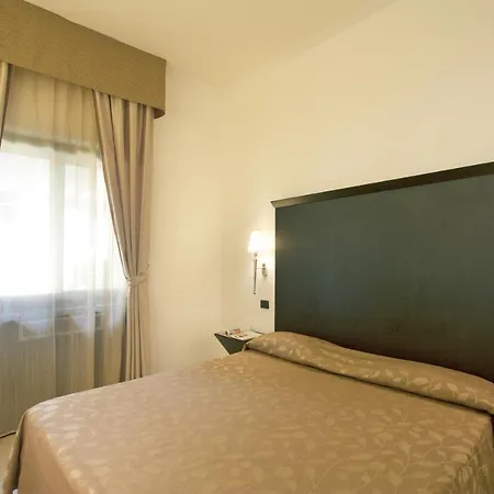 Hotell Th - Baia Degli Dei Village Le Castella (Calabria)