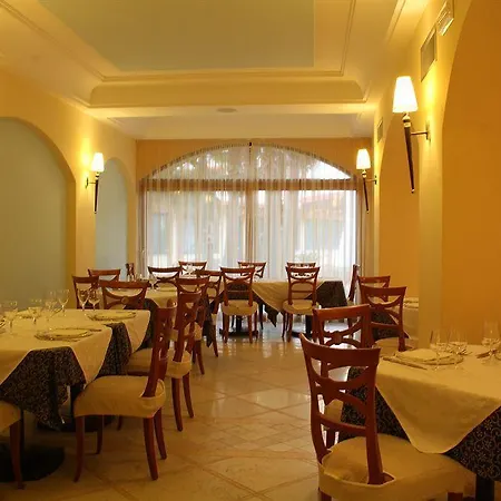 Th Le Castella - Baia Degli Dei Village Hotel 4*