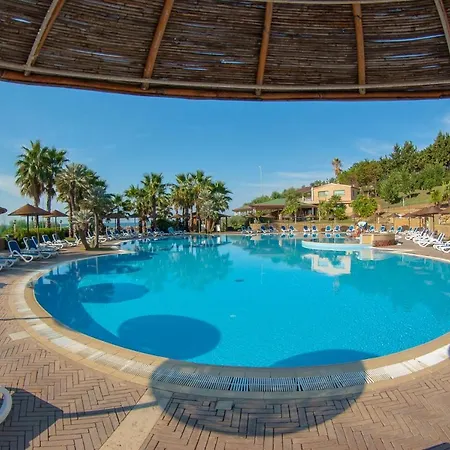 Hotel Th Le Castella - Baia Degli Dei Village 4*