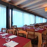 Otel Th - Baia Degli Dei Village 4*