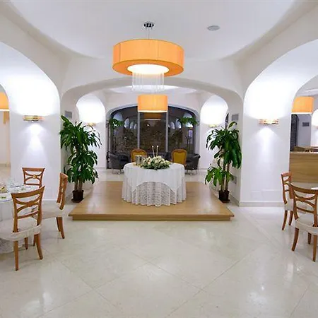 Th - Baia Degli Dei Village Hotel Le Castella (Calabria)