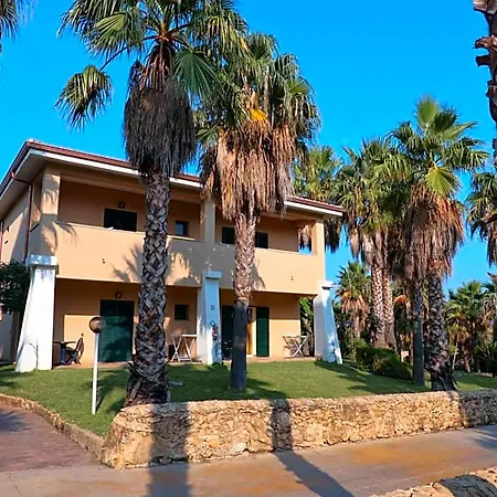 Th - Baia Degli Dei Village Hotel Le Castella (Calabria)