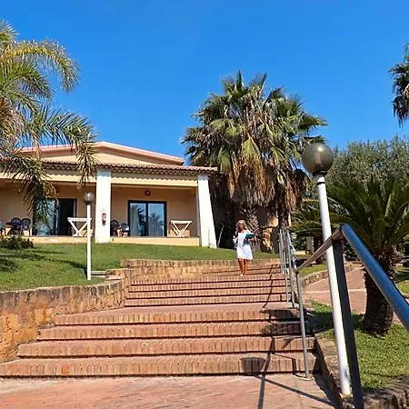 Hotel Th - Baia Degli Dei Village