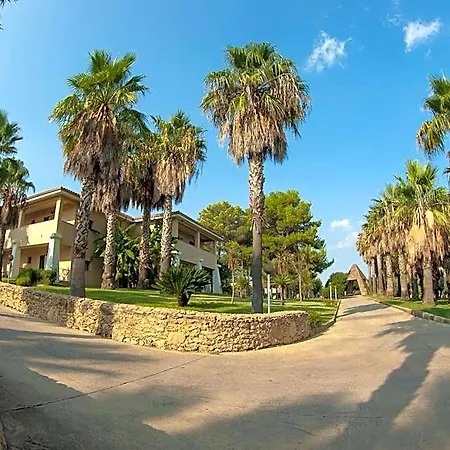 Th - Baia Degli Dei Village Hotel