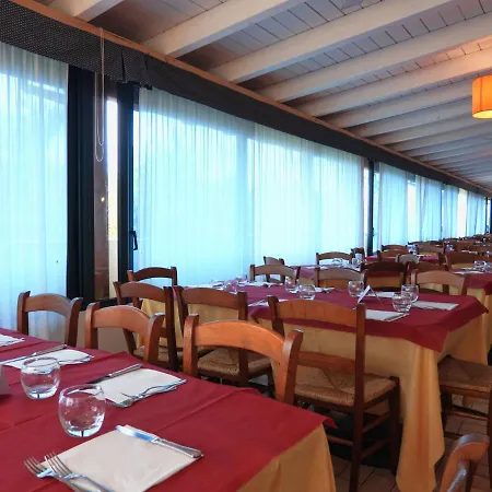 호텔 Th - Baia Degli Dei Village 4*