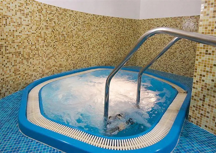 Th - Baia Degli Dei Village Hotel 4*