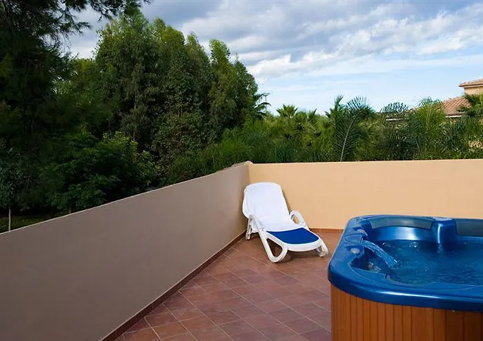 Hotel Th - Baia Degli Dei Village