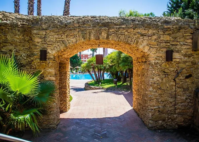 Th - Baia Degli Dei Village 4* Le Castella (Calabria)