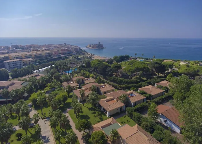 Th - Baia Degli Dei Village Hotel 4*