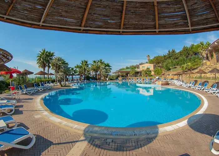 Hotel Th - Baia Degli Dei Village 4*